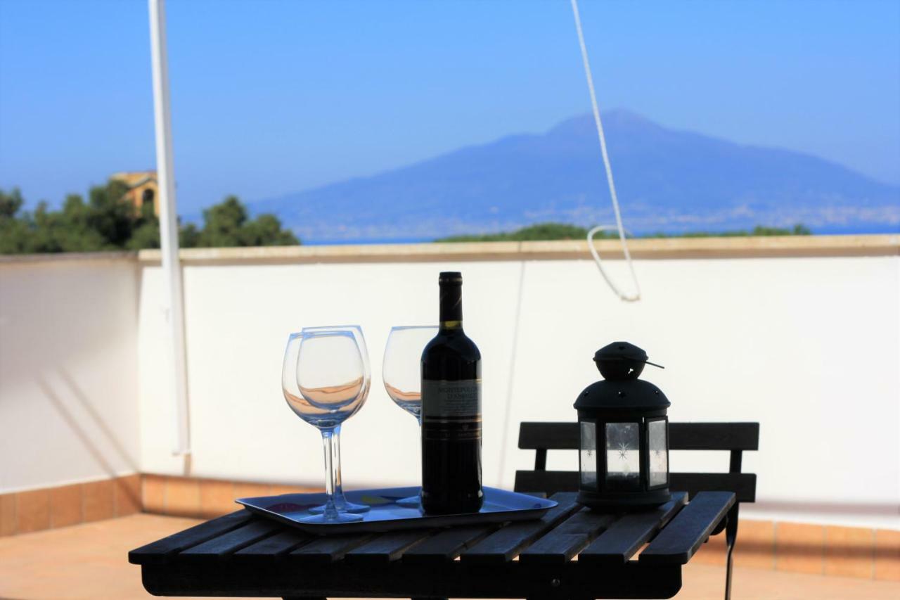 Casa Bice Amazing View Of Vesuvius Daire Sorrento Dış mekan fotoğraf