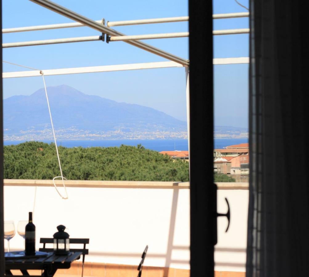 Casa Bice Amazing View Of Vesuvius Daire Sorrento Dış mekan fotoğraf